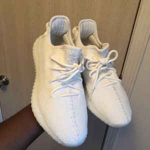 Yeezy Boost 350 V2 Triple White